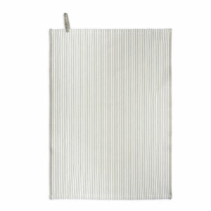 De Walra Theedoek Superior Dry Cloth Taupe is een rechthoekige theedoek met fijne lichtgrijze en witte strepen, een gestikte rand en een handig ophanglusje linksboven.