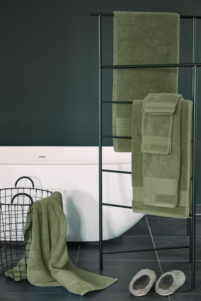 Beddinghouse Sheer Washand Olive Green 16x22 Set van 3