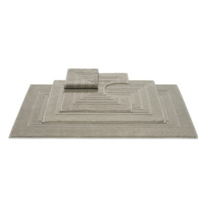 De Vandyck Houston badmat Salie is een grijze, rechthoekige badmat met een geometrisch patroon, perfect voor moderne badkamers.