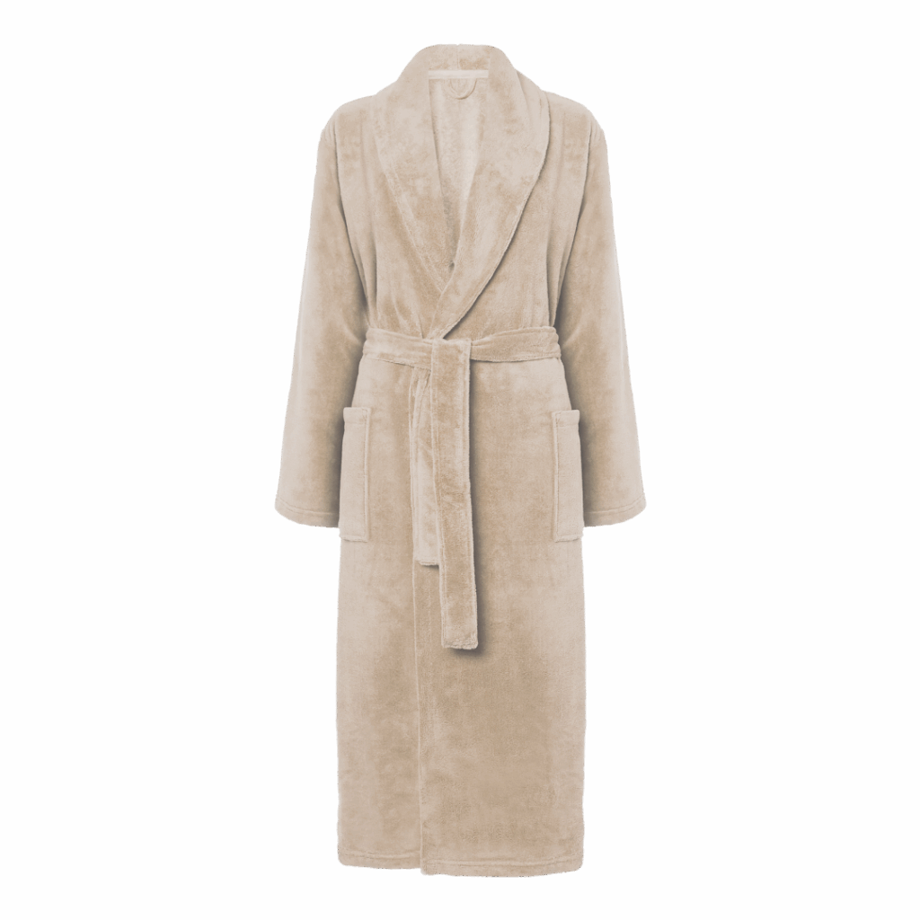 De Vandyck Beaumont badjas desert S is een beige, zachte badjas met lange mouwen, twee steekzakken en een bijpassende ceintuur.