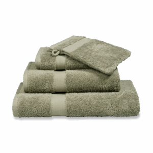 De Vandyck Prestige-douchehanddoekenset in Smoke Green bestaat uit zes bij elkaar passende douchehanddoeken met een decoratieve rand en een luxe textuur.